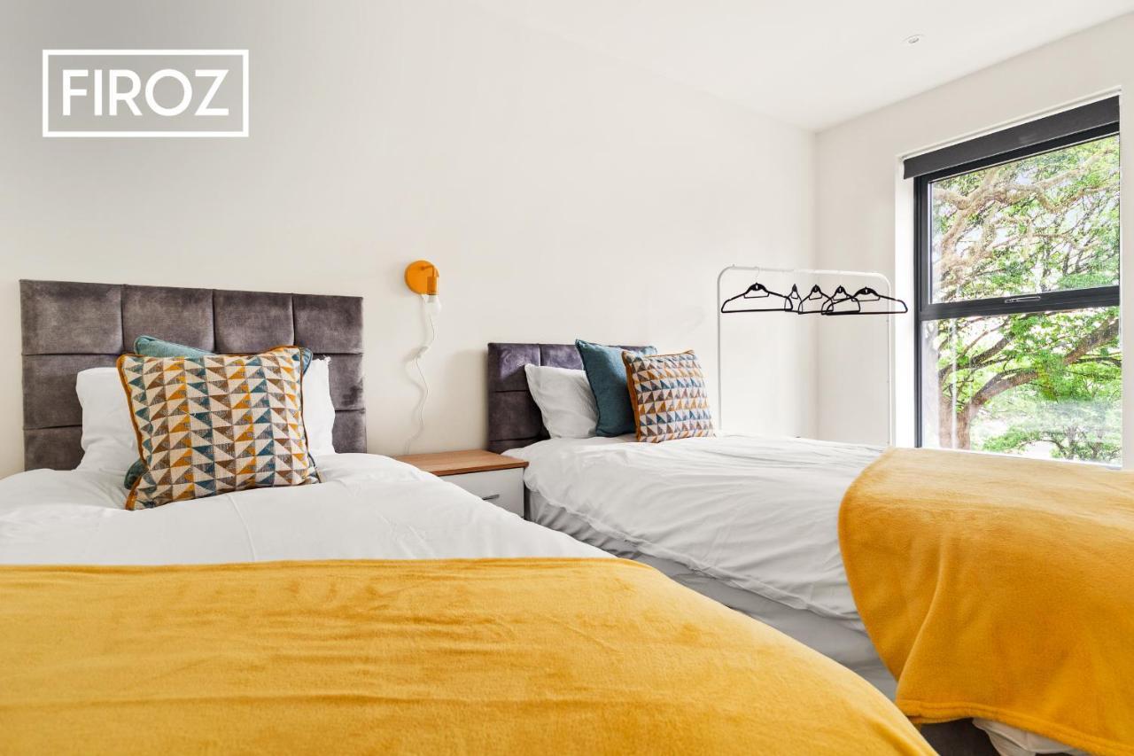 ليدز Spacious 4 Bedroom 3 Bath House For Families & Contractors With Free Parking, Fast Wi-Fi & Netflix By Firoz Property Management المظهر الخارجي الصورة
