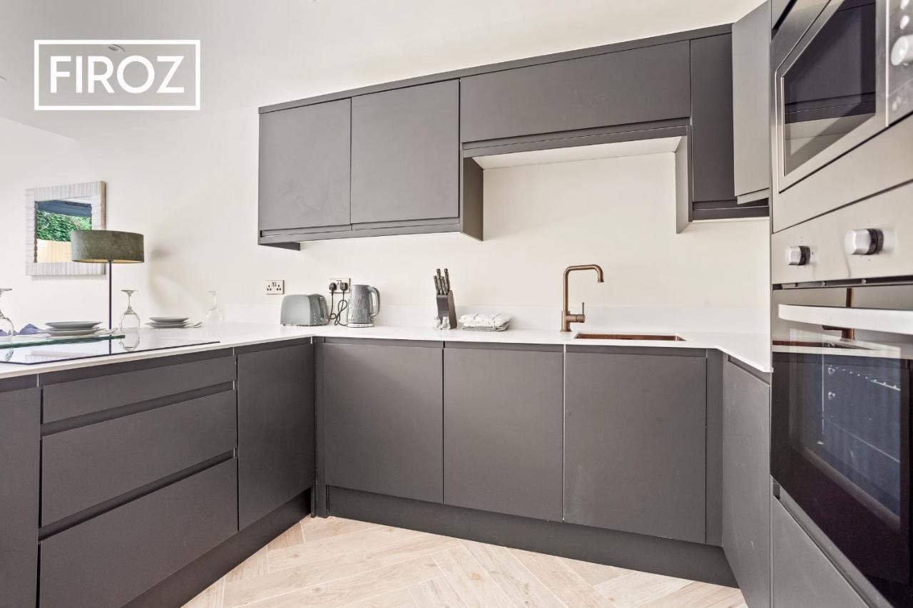 ليدز Spacious 4 Bedroom 3 Bath House For Families & Contractors With Free Parking, Fast Wi-Fi & Netflix By Firoz Property Management المظهر الخارجي الصورة